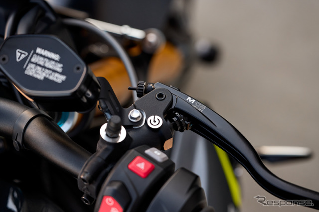 トライアンフ スピード・トリプル1200 RS 新型