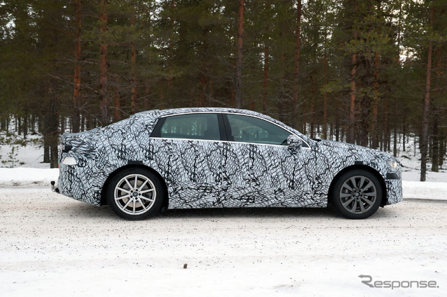 メルセデスベンツ CクラスEV 次期型のプロトタイプ