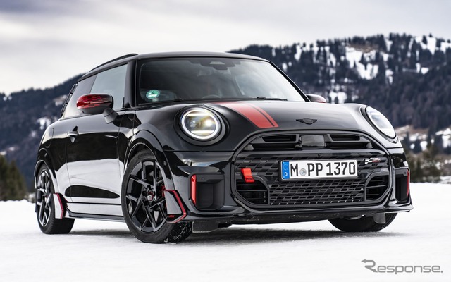 MINI『ジョン・クーパー・ワークス』新型、スポーツ性を強調する MINI『ジョン・クーパー・ワークス』新型、スポーツ性を強調する