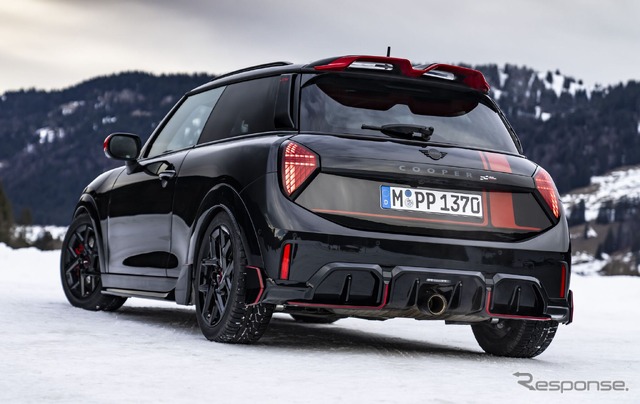 MINI「ジョン・クーパー・ワークス」(JCW)新型向けの新たな純正アクセサリー装着車