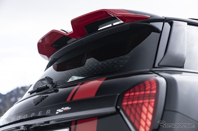MINI「ジョン・クーパー・ワークス」(JCW)新型向けの新たな純正アクセサリー装着車