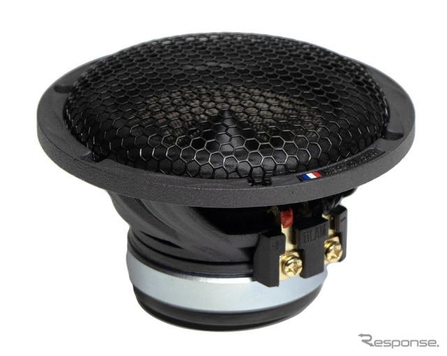 S 3N50　Signature 80mm（3インチ）フルレンジスピーカー希望小売価格：7万7000円（税込・ペア）●再生周波数帯域：200Hz～30kHz ●定格入力：25W ●入力インピーダンス：3Ω ●出力音圧レベル：91.8dB ●取付口径サイズ：71.67mm ●取付奥行サイズ：44.5mm ●グリル付属