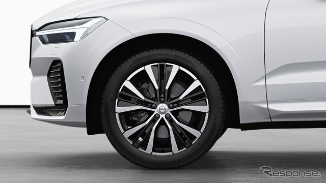 ボルボ・XC60 Ultra B5 AWD Dark Edition