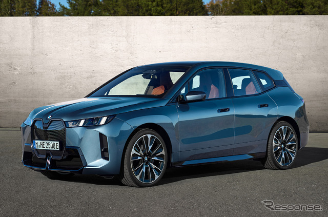 BMW iX xDrive60