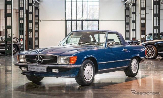 1988年製のメルセデスベンツSL（R107型）