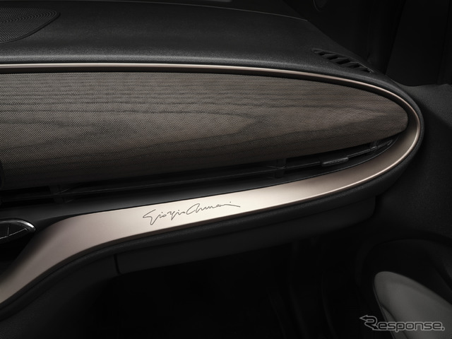 フィアット500e Giorgio Armani Collector's Edition
