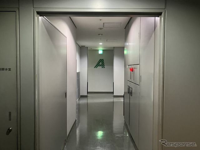 ホンダ青山ビル:ビル内サイン