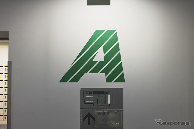 ホンダ青山ビル:ビル内サイン