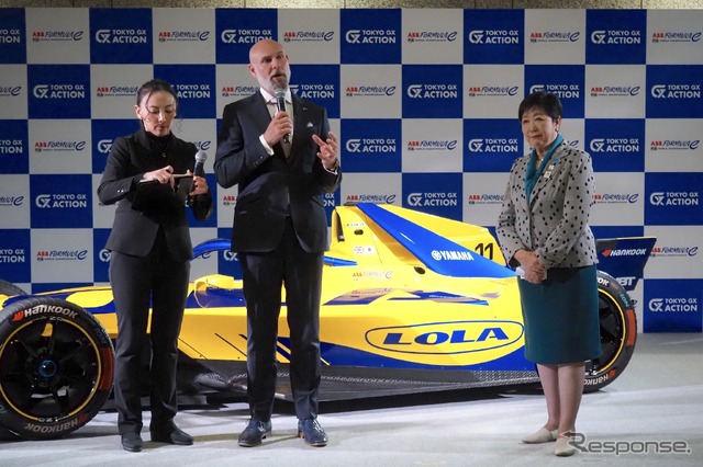 ドッズCEO(中)と小池知事