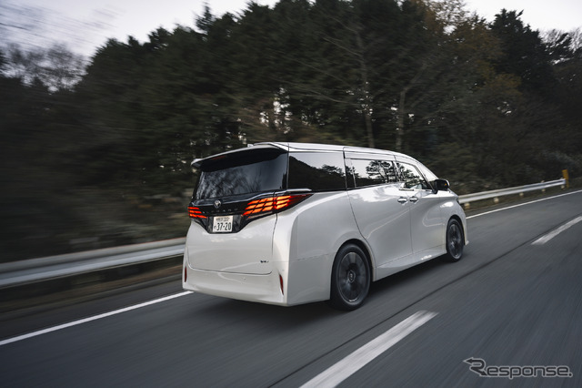 REGNO『GR-XIII TYPE RV』x トヨタ アルファード