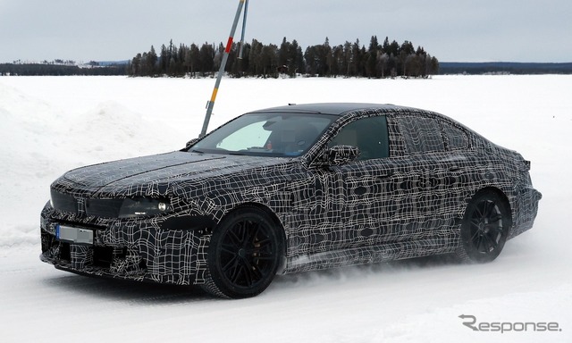 BMW M5セダン 改良新型のプロトタイプ
