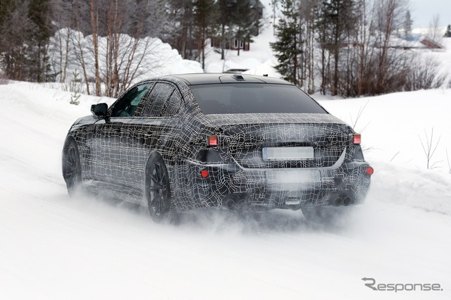 BMW M5セダン 改良新型のプロトタイプ
