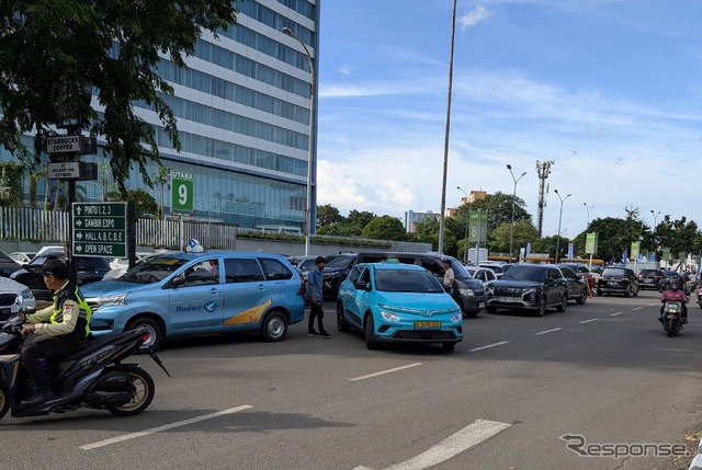 インドネシアで配車アプリを使い倒す