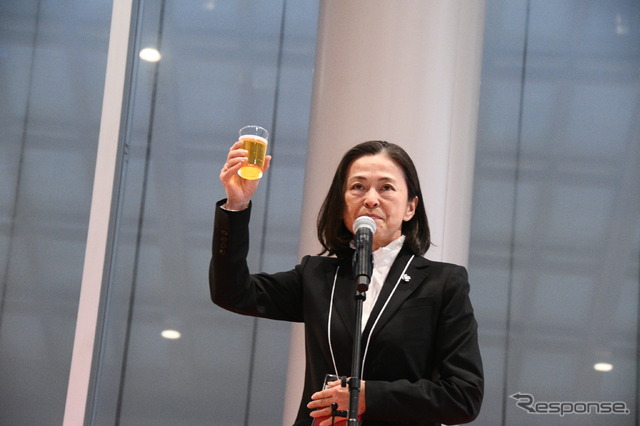 日刊自動車新聞社 代表取締役社長花井真紀子氏