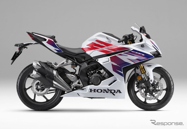 ホンダ CBR250RR（パールグレアホワイト）