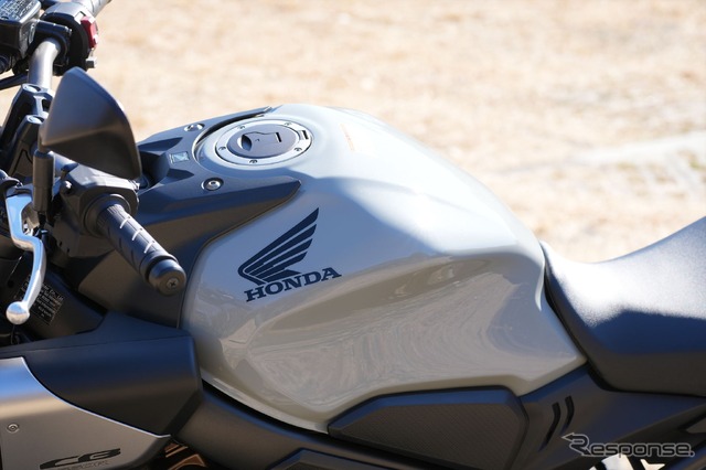 ホンダ CB650R E-Clutch