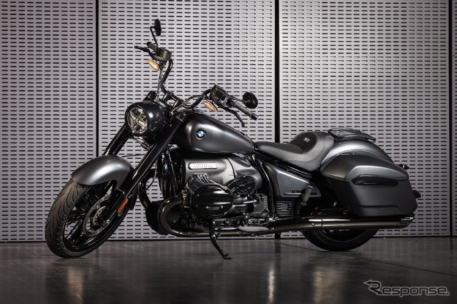 BMW R18