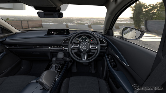 マツダCX-30の手動運転装置付きの「Self-empowerment Driving Vehicle」(略称SeDV)