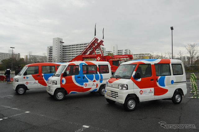 大阪・関西万博公式ラッピングを施した三菱『ミニキャブ』のEV(写真は2023年)
