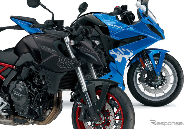 スズキ GSX-8S(手前)とGSX-8R(奥)