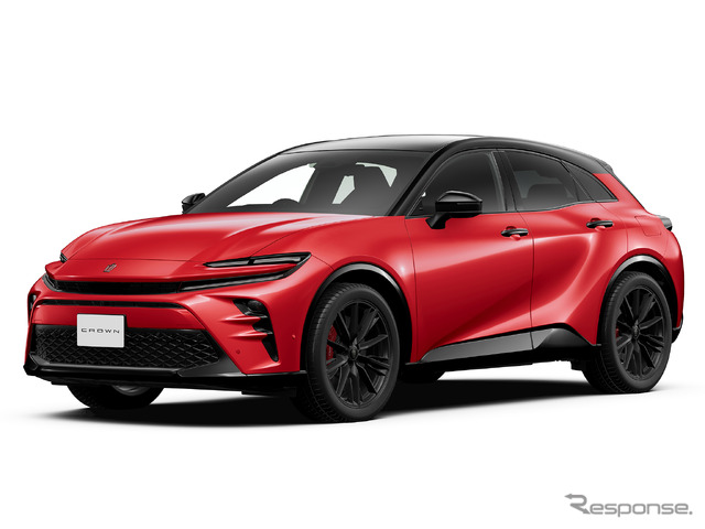 TOYOTA クラウンスポーツ