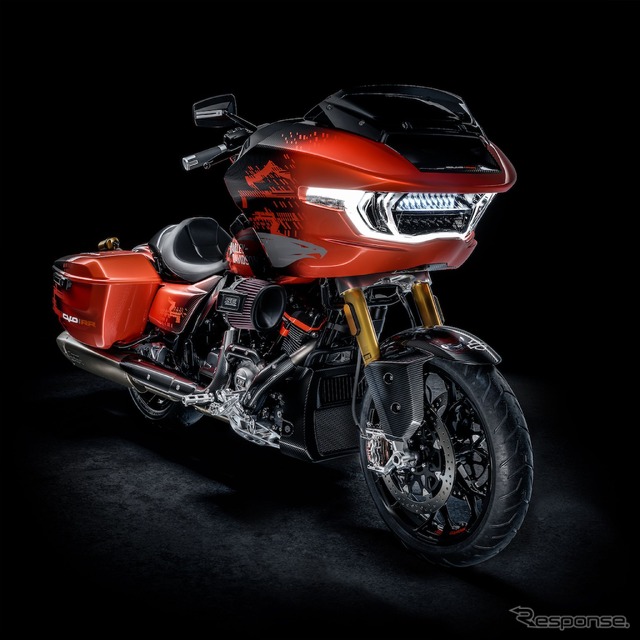 ハーレーダビッドソン『CVO Road Glide RR』