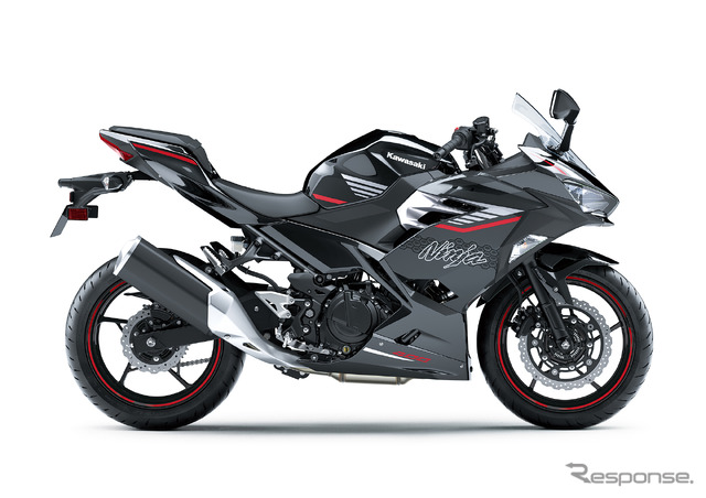 カワサキ Ninja400（メタリックスパークブラック×メタリックマグネティックダークグレー）