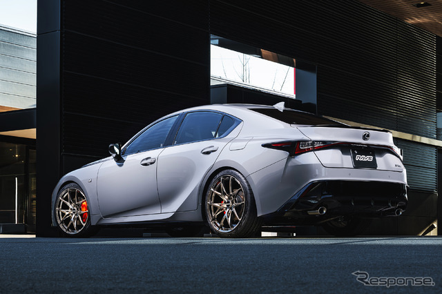 VERSUS VV21S「グレイスゴールド」× LEXUS IS Fスポーツ