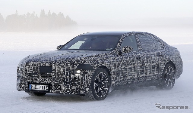 BMW 7シリーズ 改良新型のプロトタイプ