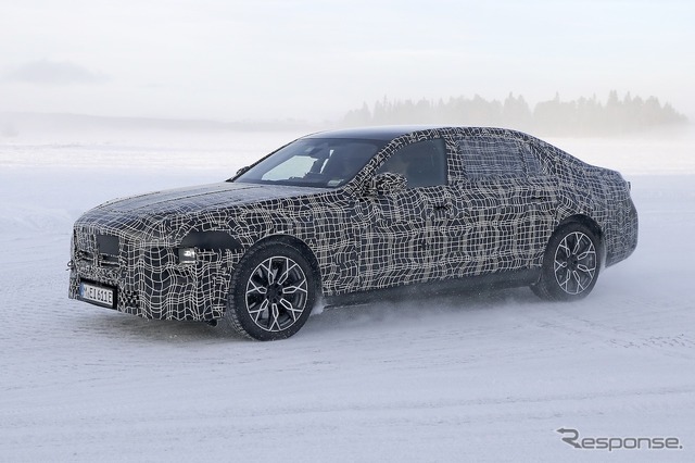BMW 7シリーズ 改良新型のプロトタイプ