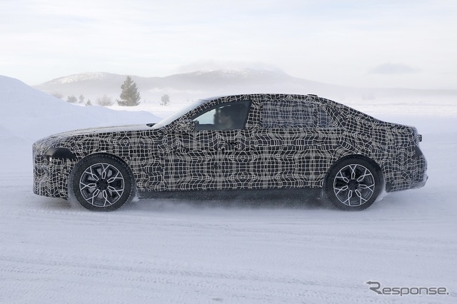 BMW 7シリーズ 改良新型のプロトタイプ