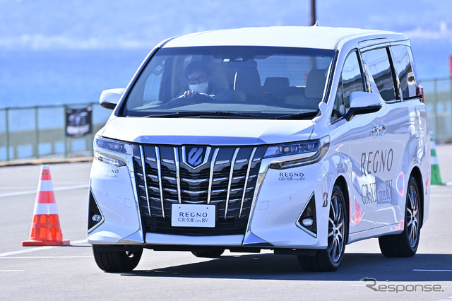 悪路でも驚異の乗り心地! レグノGR-X III TYPE RVを試乗してわかった本当の実力