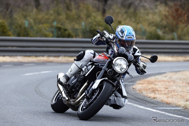 Z900RS(SHOWAハイパフォーマンスシリーズKIT装着車)