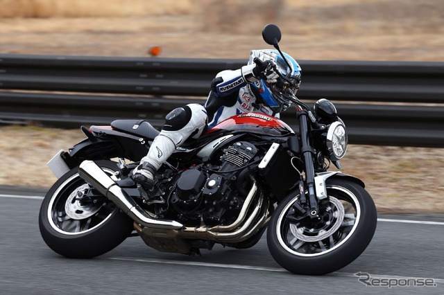 Z900RS(SHOWAハイパフォーマンスシリーズKIT装着車)