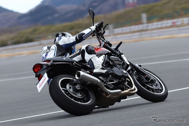 Z900RS(SHOWAハイパフォーマンスシリーズKIT装着車)