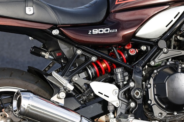 Z900RS(SHOWAハイパフォーマンスシリーズKIT装着車)