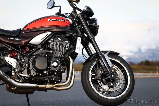 Z900RS(SHOWAハイパフォーマンスシリーズKIT装着車)