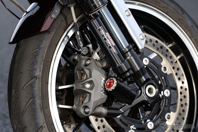 Z900RS(SHOWAハイパフォーマンスシリーズKIT装着車)