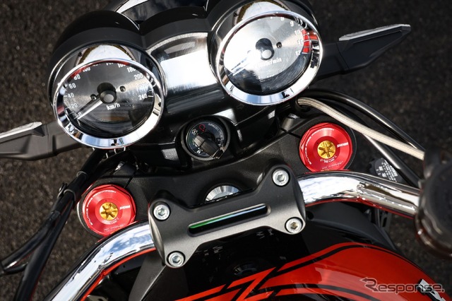 Z900RS(SHOWAハイパフォーマンスシリーズKIT装着車)