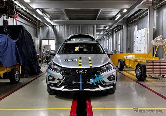 アフトワズの「ラーダ」ブランドの新型車『イスクラ』