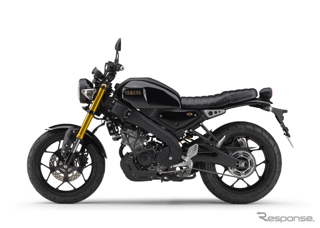 ヤマハ XSR125 ABS(ブラックメタリック12)