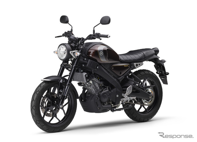 ヤマハ XSR125 ABS(ベリーダークオレンジメタリック)