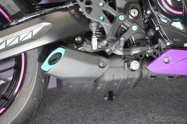 『ストリートファイター6』とコラボレーションした『GSX-8R Tuned by JURI』(大阪モーターサイクルショー2025)