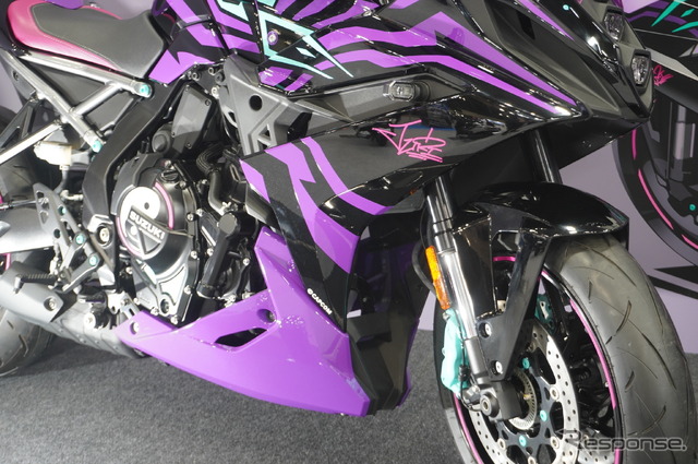 『ストリートファイター6』とコラボレーションした『GSX-8R Tuned by JURI』(大阪モーターサイクルショー2025)