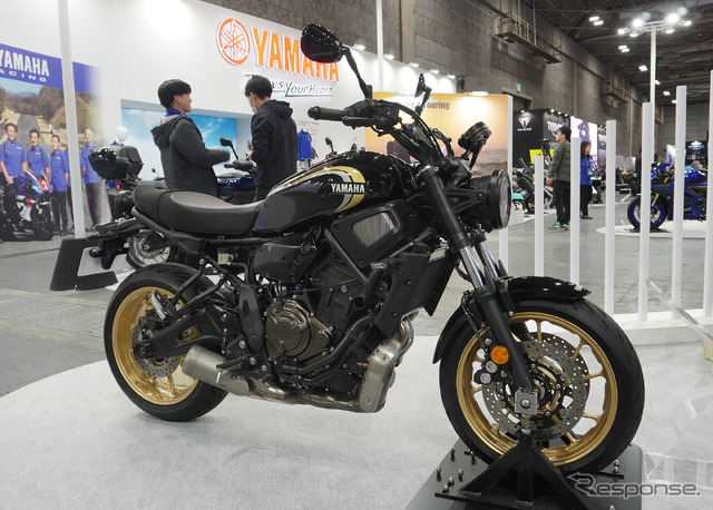ヤマハ XSR125のローシート仕様(大阪モーターサイクルショー2025)