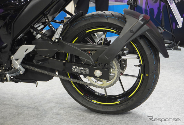 スズキ ジクサーSF250(大阪モーターサイクルショー2025)
