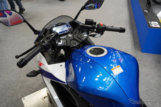 スズキ ジクサーSF250(大阪モーターサイクルショー2025)