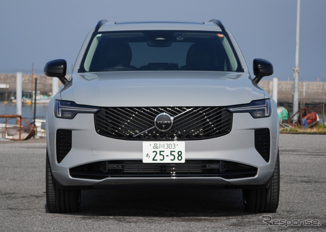 ボルボ XC90 ウルトラT8 AWD PHEV