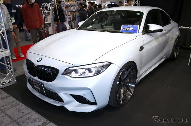 BMW M2 by イングラフ+サエクコマーズ