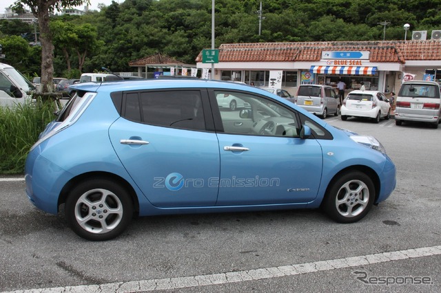 日産リーフ